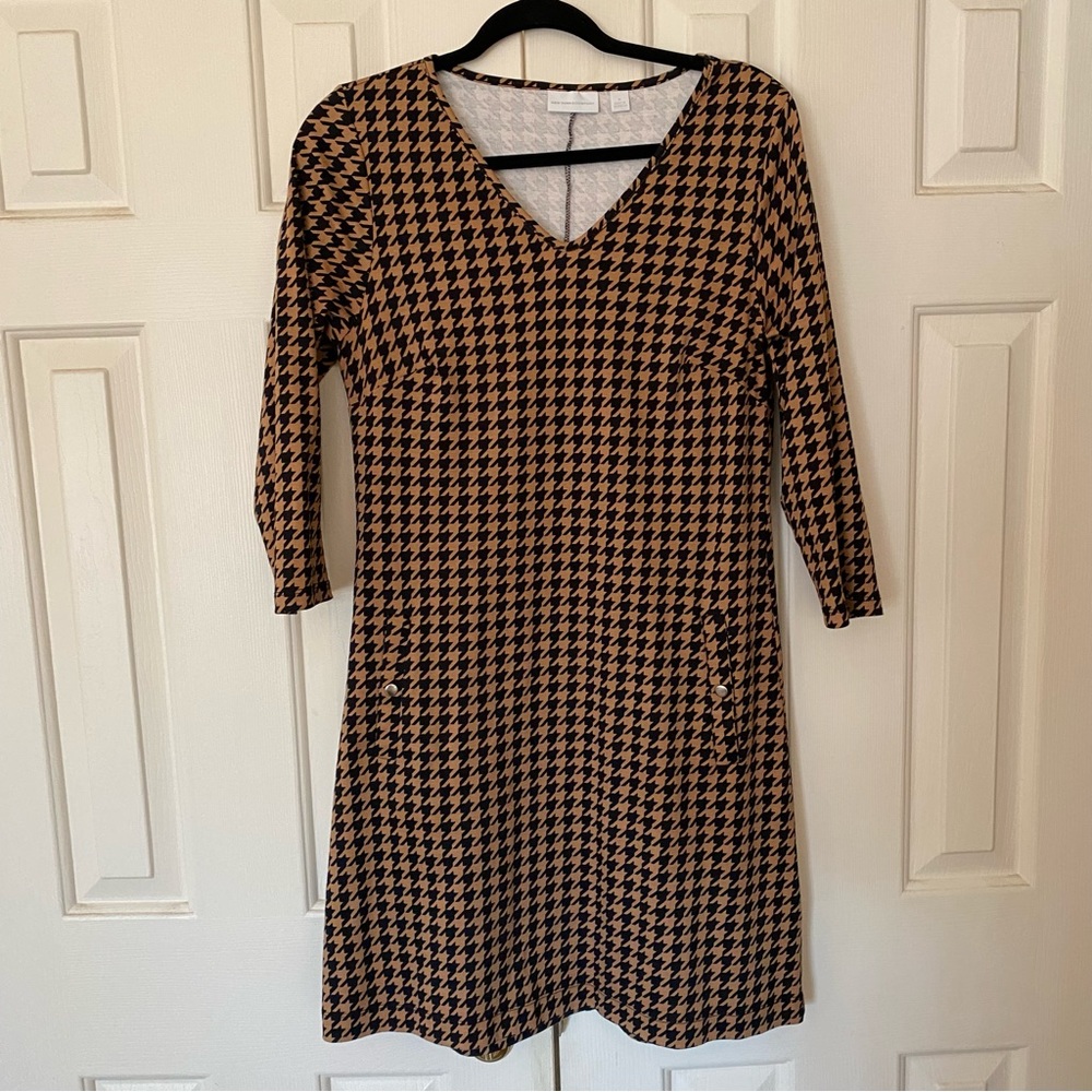New York & company tan/black houndstooth dress, size M